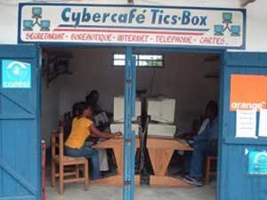 Mobile net or net cafe? Competition comes to Cameroon