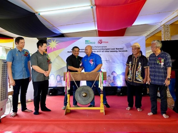 Edotco connects Uma Lesong with new rural wireless broadband model